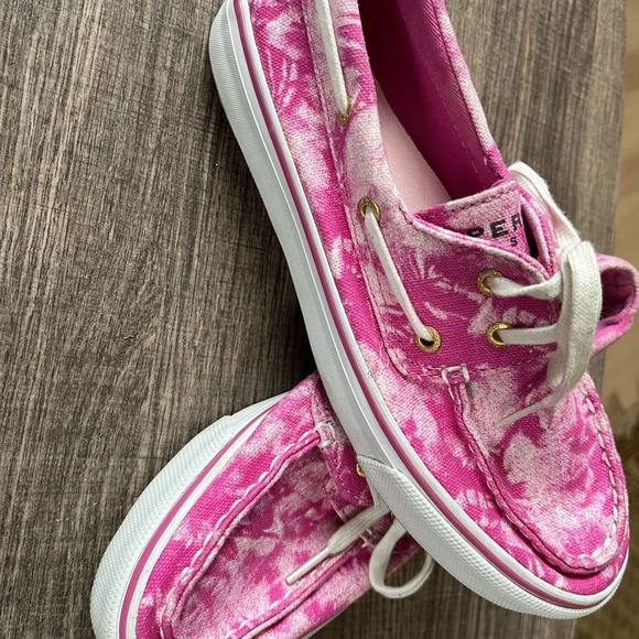 Women’s size 6.5 Pink and white tie dye Sperry boat shoes worn but lots of life - Picture 4 of 6